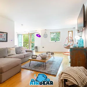Large Boutique Harbourside Apartment - Football Table (Adults Only) Apartment